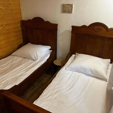 山林小屋 Babie Lato